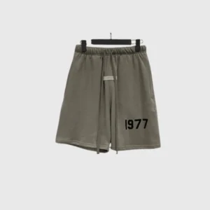 Fear of God Essentials 1977 Logo Shorts Dunkel Gray